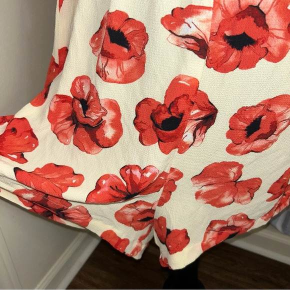 Monki relaxed romper with tie front and frill sleeves in poppy print - Picture 6 of 9